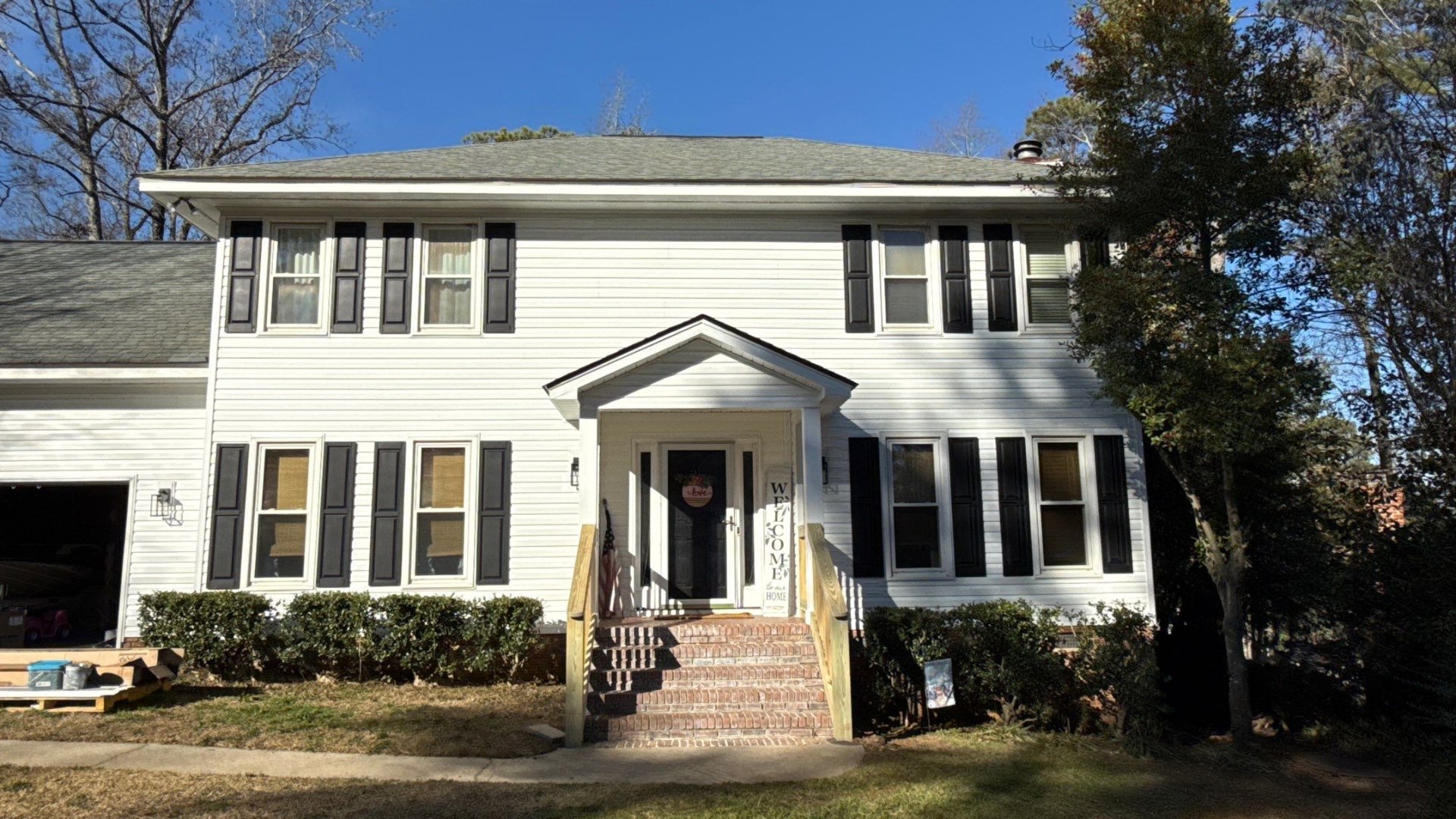 Completed siding replacement on a residential home in Columbia, SC